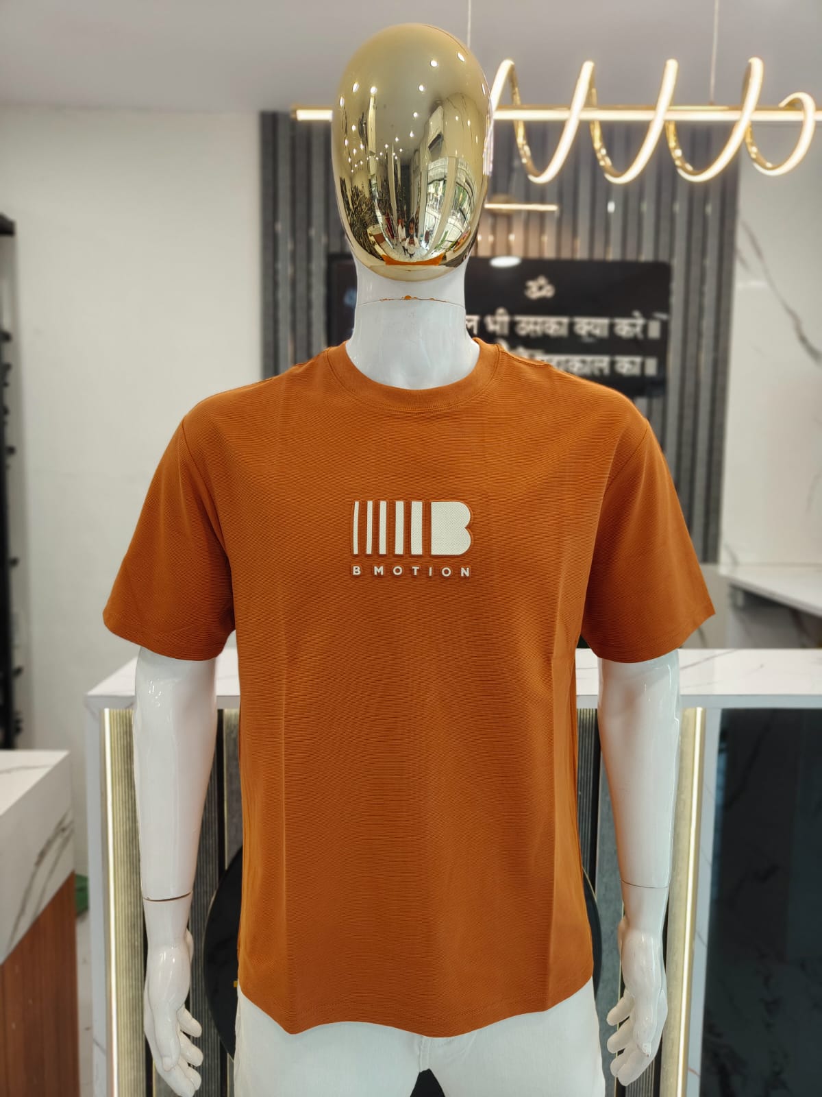 Men’s Rust Orange “BMOTION” Graphic Tee – Casual Street Style Edition