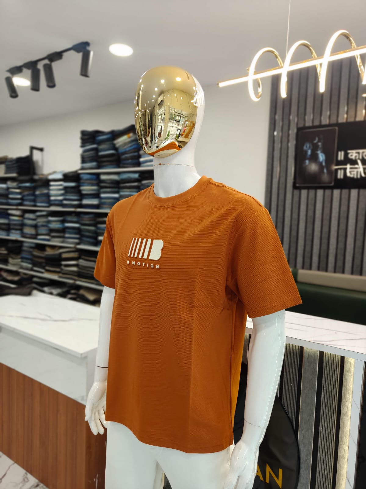 Men’s Rust Orange “BMOTION” Graphic Tee – Casual Street Style Edition