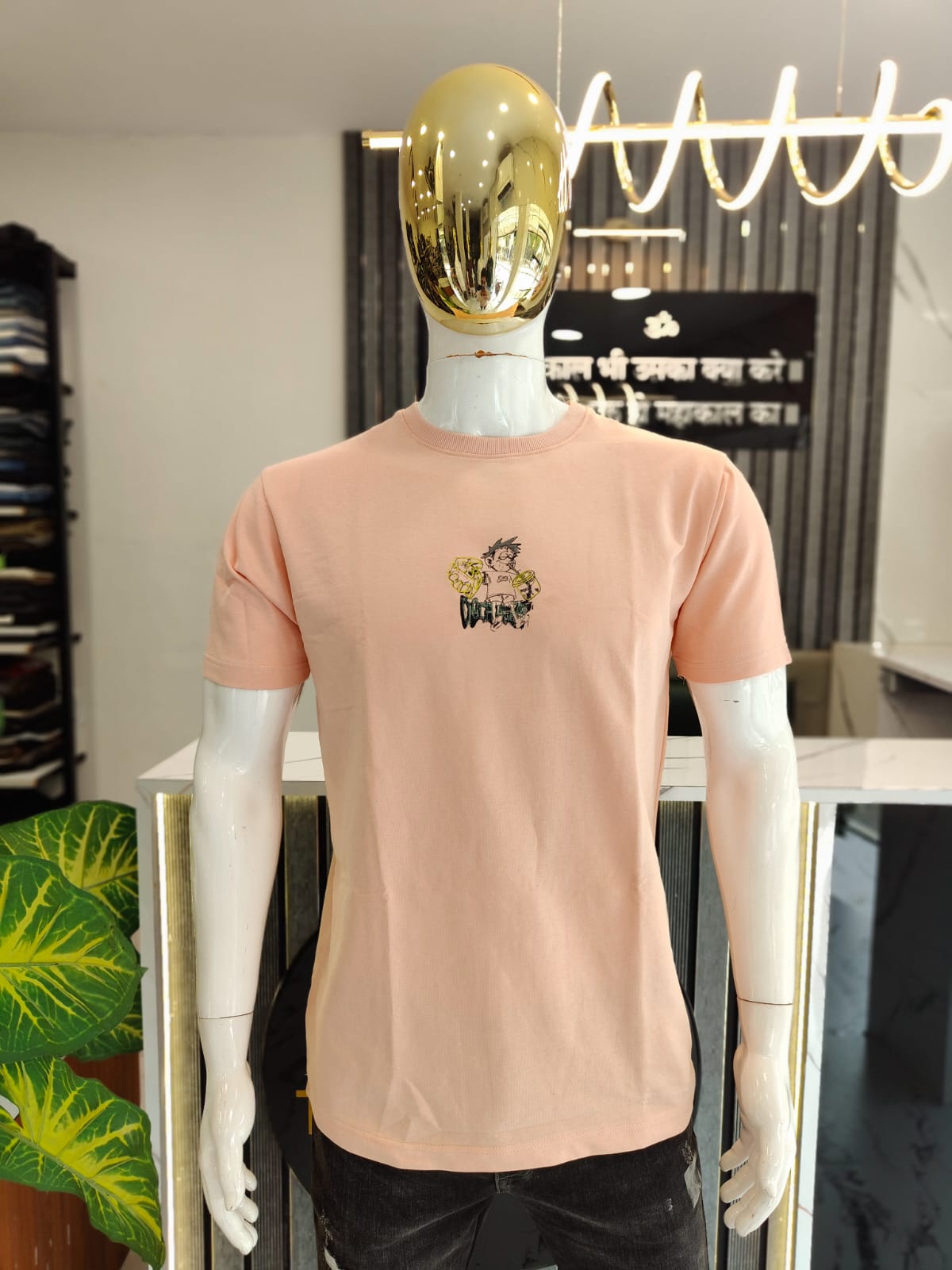 Men’s Light Pink Anime Graphic T-Shirt – Casual Pop Art Edition